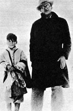 Кордова, снежный день, отец с сыном (21928)